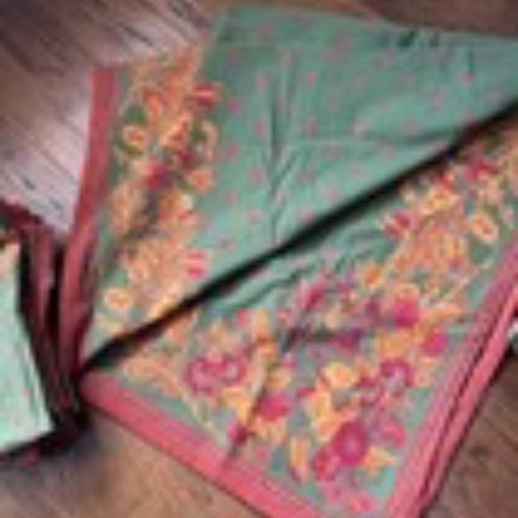 Williams Sonoma TWO TABLECLOTHS 70 x 70 100% Cotton 8 NAPKINS - Picture 10 of 10